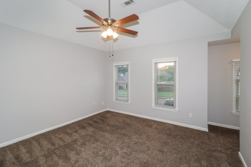 2,125/Mo, 2776 Fletcher Park Cir E Memphis, TN 38016 Main Bedroom View 2