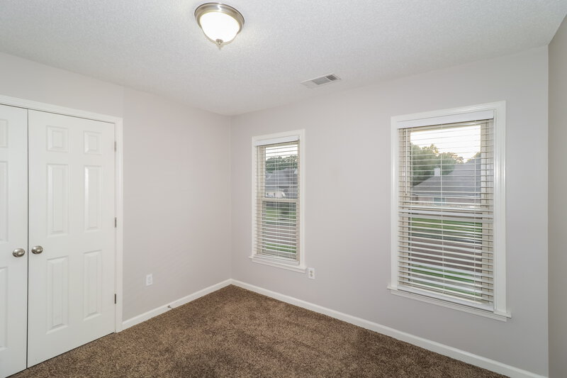 2,125/Mo, 2776 Fletcher Park Cir E Memphis, TN 38016 Bedroom View