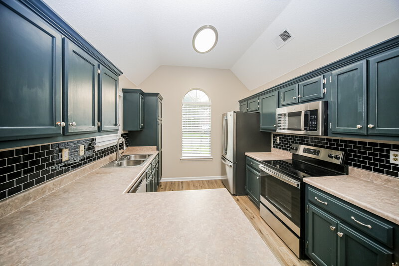 1,760/Mo, 8274 Regal Bend Dr Olive Branch, MS 38654 Kitchen View