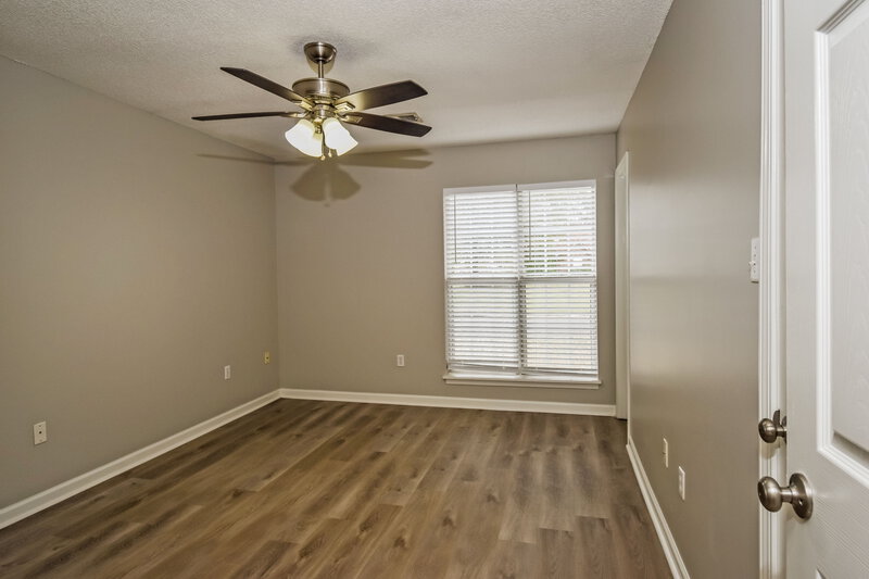 1,675/Mo, 7367 Fox Trace Cv Southaven, MS 38671 Main Bedroom View