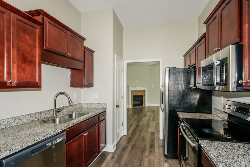1,960/Mo, 3242 Earlcastle Drive Southaven, MS 38671 Kitchen View
