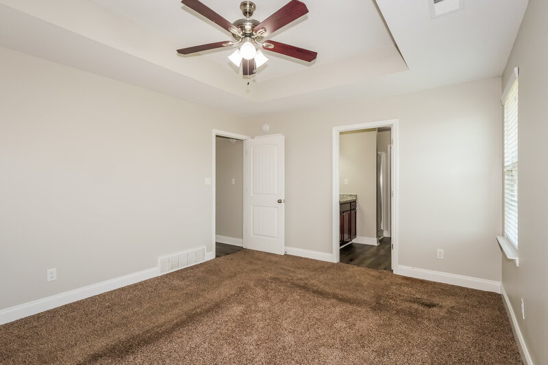 1,960/Mo, 3242 Earlcastle Drive Southaven, MS 38671 Main Bedroom View 2