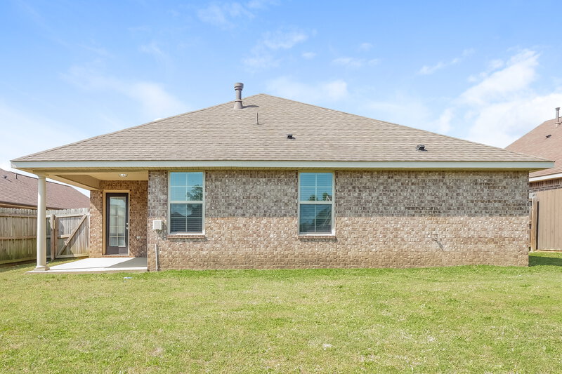 1,960/Mo, 3242 Earlcastle Drive Southaven, MS 38671 Rear View