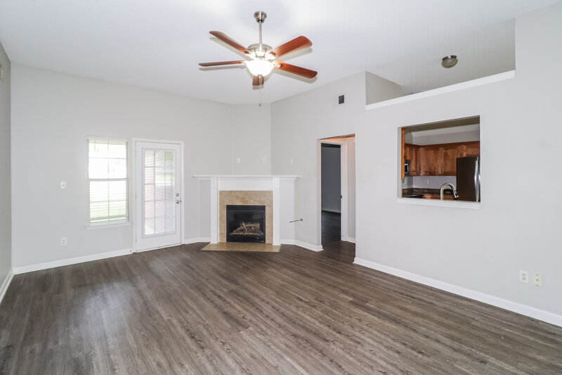 1,995/Mo, 5760 Landau Dr Southaven, MS 38671 Living Room View