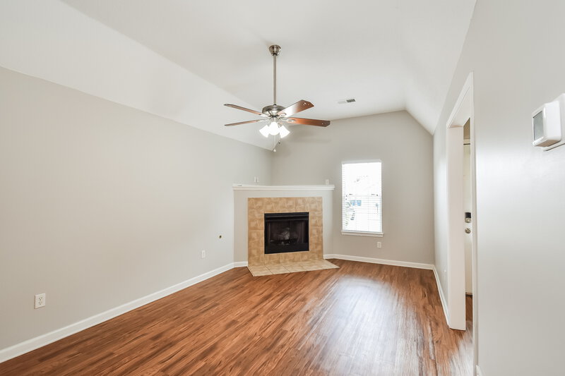 1,755/Mo, 9296 Brooks Dr Olive Branch, MS 38654 Living Room View