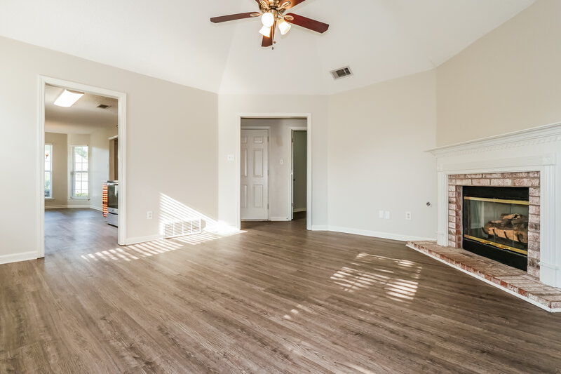 1,855/Mo, 10104 Cross Hill Rd Cordova, TN 38018 Living Room View