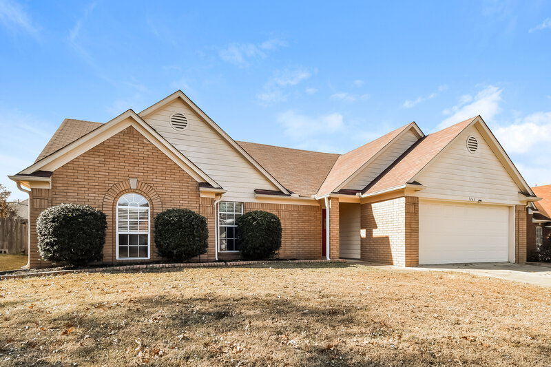 1,655/Mo, 7343 Bridle Ln Southaven, MS 38671 Front View