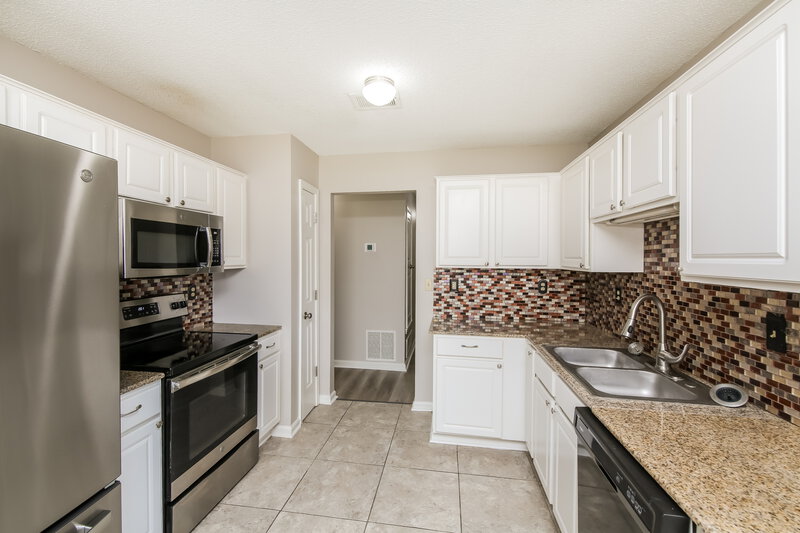 1,900/Mo, 956 Jessica Lauren Cordova, TN 38018 Kitchen View