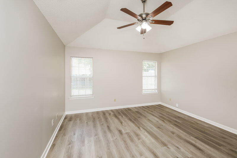 1,900/Mo, 956 Jessica Lauren Cordova, TN 38018 Main Bedroom View