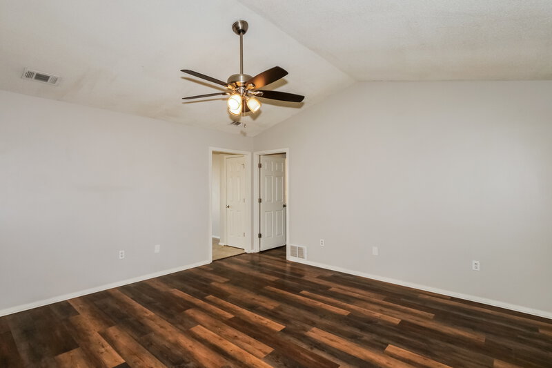 1,825/Mo, 10326 Curtis Drive Olive Branch, MS 38654 Living Room View