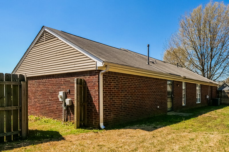 1,825/Mo, 10326 Curtis Drive Olive Branch, MS 38654 Rear View 2