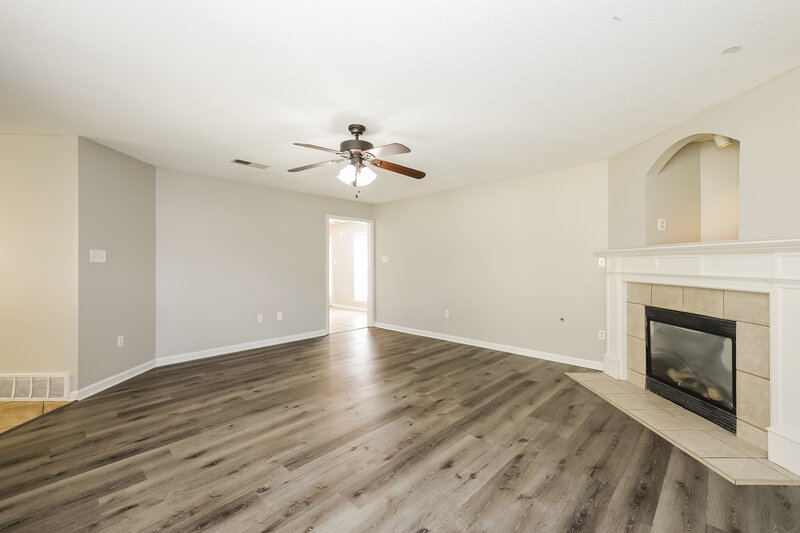 2,730/Mo, 9456 Stone Point Dr Olive Branch, MS 38654 Living Room View 2