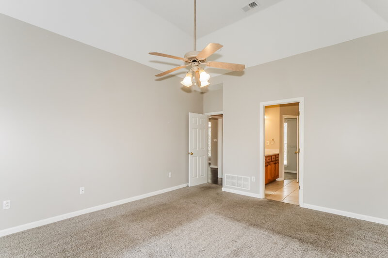 2,005/Mo, 7100 Maple Grove Rd Olive Branch, MS 38654 Main Bedroom View 2