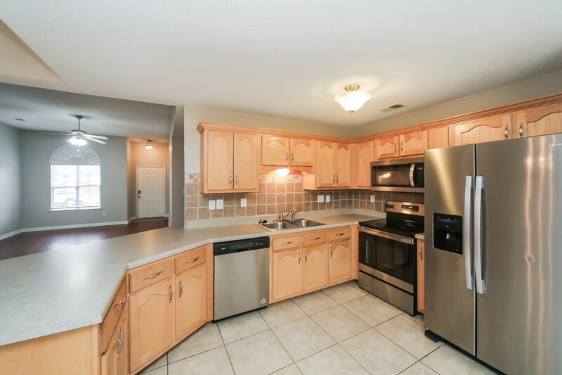 1,840/Mo, 9950 Vista Ridge  Dr Olive Branch, MS 38654 Kitchen View 2