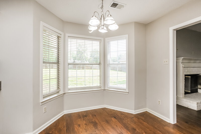 1,965/Mo, 5996 Southbend Ln Olive Branch, MS 38654 Breakfast Nook View