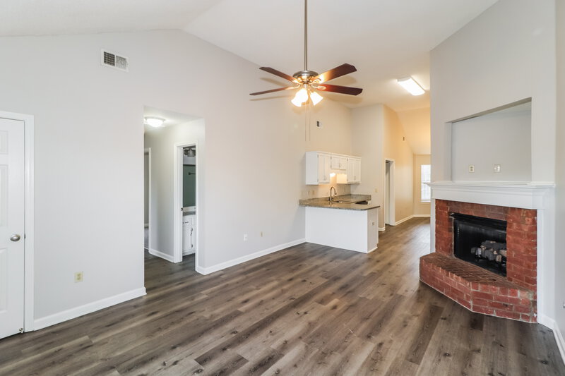 1,590/Mo, 6275 Liberty Point Cv Walls, MS 38680 Living Room View