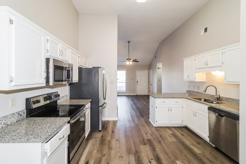 1,590/Mo, 6275 Liberty Point Cv Walls, MS 38680 Kitchen View