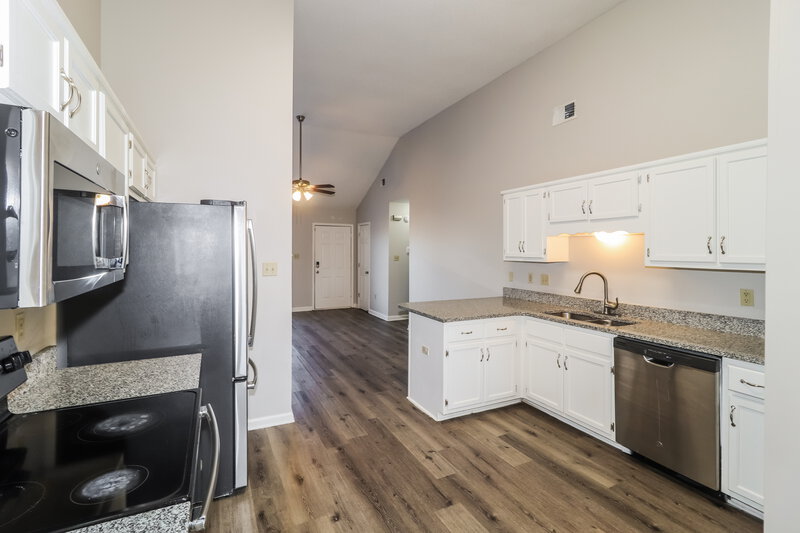 1,590/Mo, 6275 Liberty Point Cv Walls, MS 38680 Kitchen View 2