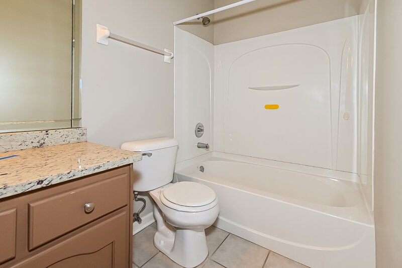 1,755/Mo, 9890 Tremont Dr Olive Branch, MS 38654 Bathroom View