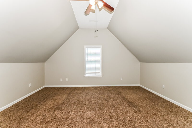 1,925/Mo, 7569 W Winners Circle Southaven, MS 38671 Bedroom View 2