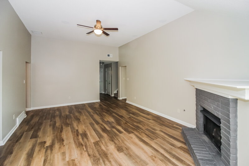 2,090/Mo, 1125 Red Fern Cir W Cordova, TN 38018 Living Room View 2