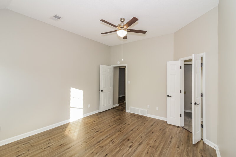 2,090/Mo, 1125 Red Fern Cir W Cordova, TN 38018 Main Bedroom View