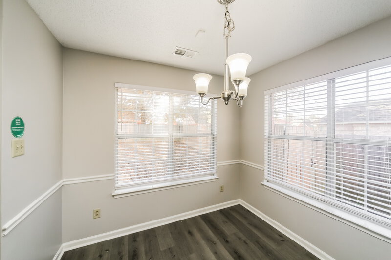 1,795/Mo, 165 Garden View Dr Oakland, TN 38060 Dining Room View