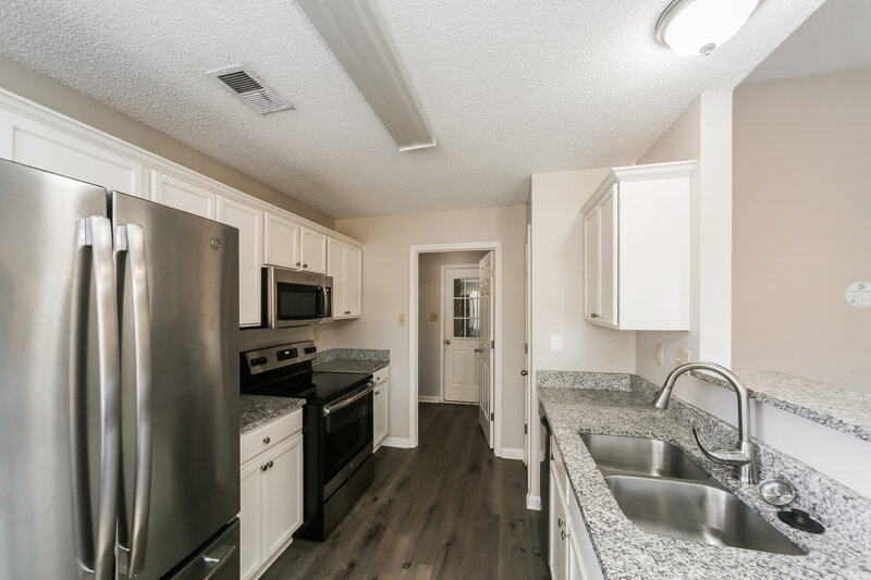 1,795/Mo, 165 Garden View Dr Oakland, TN 38060 Kitchen View