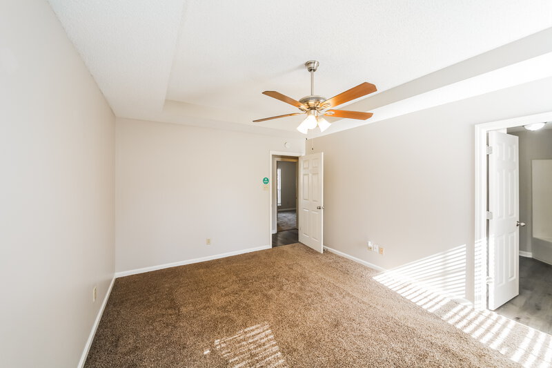 1,795/Mo, 165 Garden View Dr Oakland, TN 38060 Main Bedroom View 2
