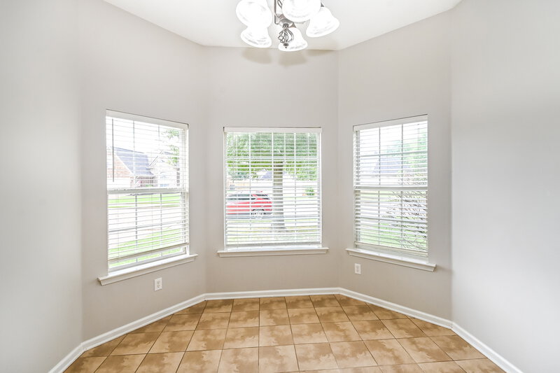 1,805/Mo, 316 Vaiden Ridge Dr N Hernando, MS 38632 Dining Room View