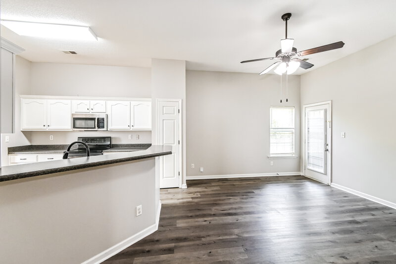 1,805/Mo, 316 Vaiden Ridge Dr N Hernando, MS 38632 Kitchen View