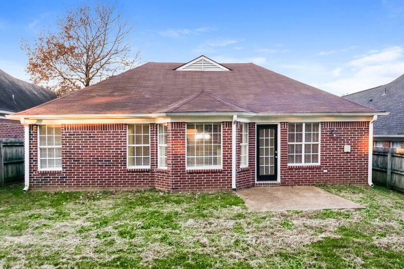 1,740/Mo, 1516 Beringer Dr Cordova, TN 38018 Rear View