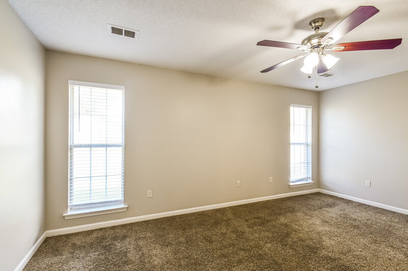 2,030/Mo, 4304 Edmonton Street Horn Lake, MS 38637 Main Bedroom View 2