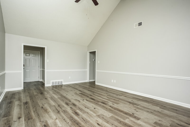 1,895/Mo, 3336 Nancy Ln Bartlett, TN 38134 Living Room View 2