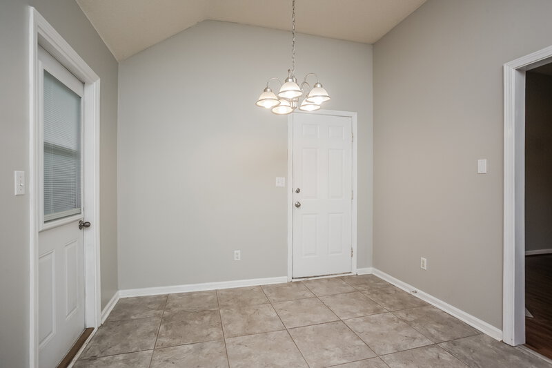 1,650/Mo, 1329 Annesdale Dr Southaven, MS 38671 Dining Room View