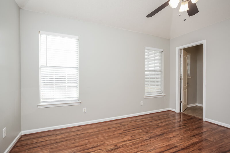 1,650/Mo, 1329 Annesdale Dr Southaven, MS 38671 Main Bedroom View 2