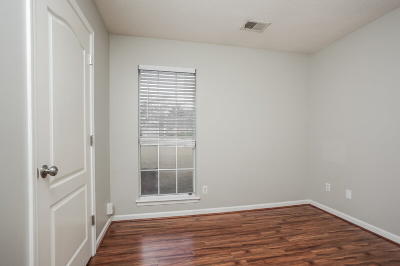 1,650/Mo, 1329 Annesdale Dr Southaven, MS 38671 Bathroom View 2