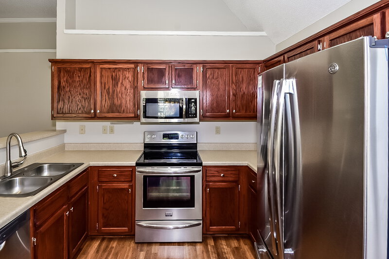 1,895/Mo, 4102 Ravenwood Dr N Horn Lake, MS 38637 Kitchen View