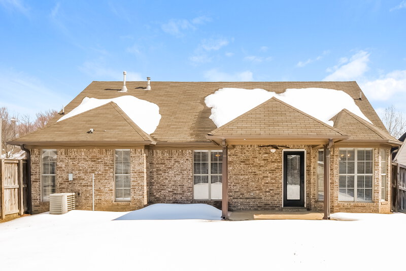 1,780/Mo, 8213 Park Pike Dr Southaven, MS 38671 Rear View