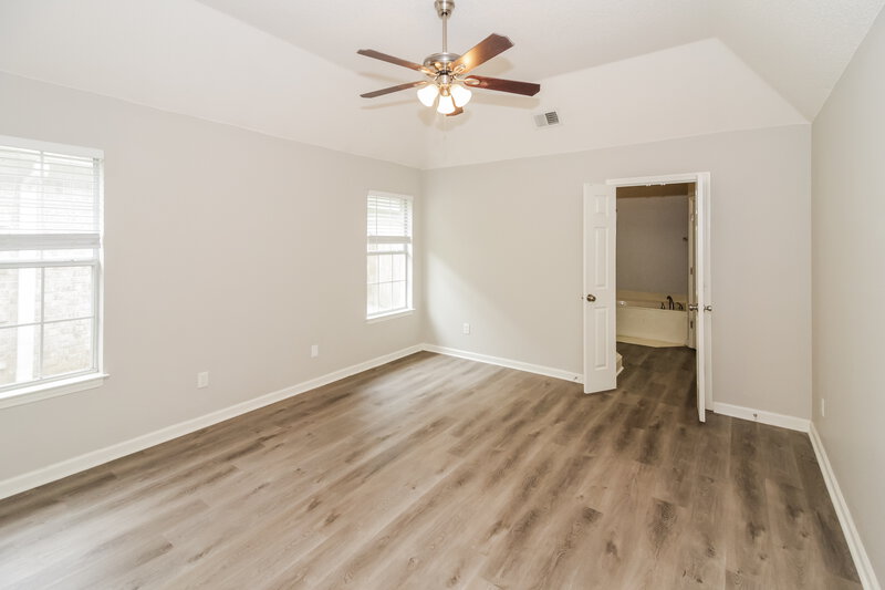 1,615/Mo, 6803 Kerry Valley Ln Cordova, TN 38018 Main Bedroom View