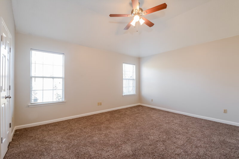 1,915/Mo, 8334 Regal Bend Dr Olive Branch, MS 38654 Master Bedroom View