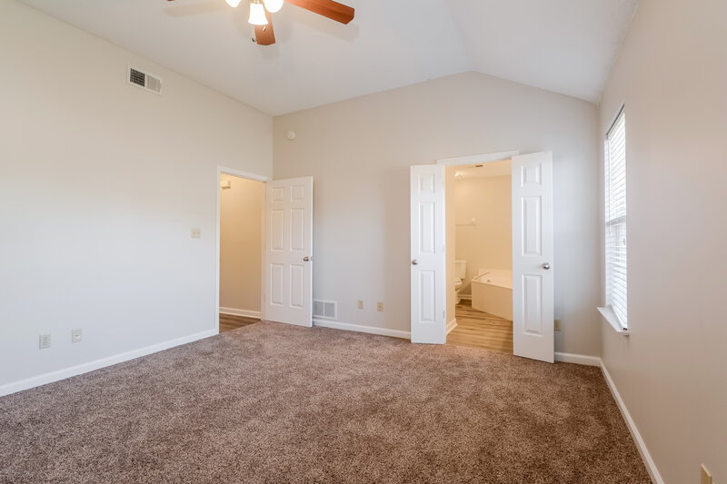 1,915/Mo, 8334 Regal Bend Dr Olive Branch, MS 38654 Master Bedroom View 2