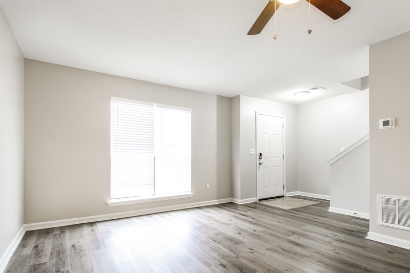 1,845/Mo, 6893 Delta Newberry Cv Olive Branch, MS 38654 Living Room View 2