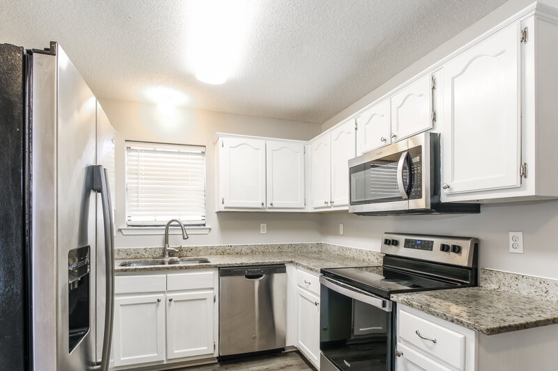 1,845/Mo, 6893 Delta Newberry Cv Olive Branch, MS 38654 Kitchen View