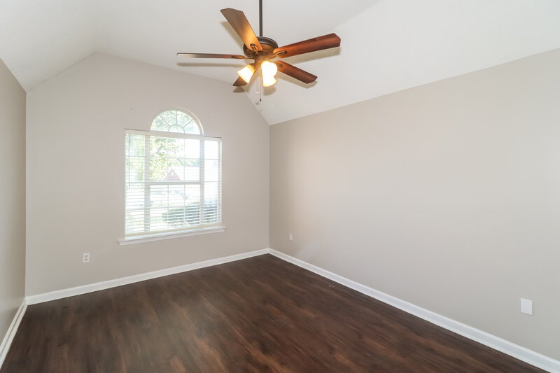 2,500/Mo, 5639 Camden Cove Olive Branch, MS 38654 Main Bedroom View