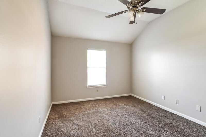 1,880/Mo, 8389 Palm Springs Dr Cordova, TN 38016 Main Bedroom View 2