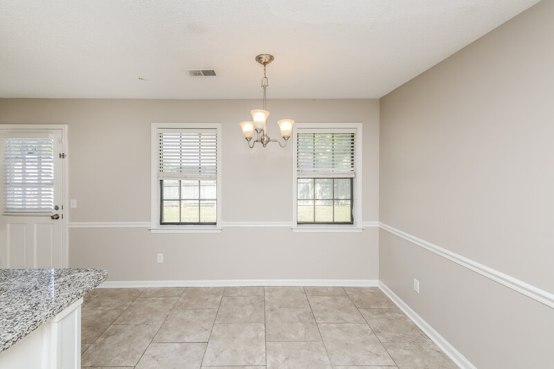1,855/Mo, 4000 Kingsland Cv Memphis, TN 38125 Breakfast Nook View