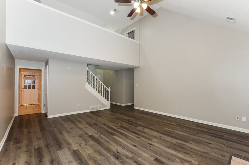 1,930/Mo, 9254 Chalkwell Ave Cordova, TN 38016 Living Room View 2