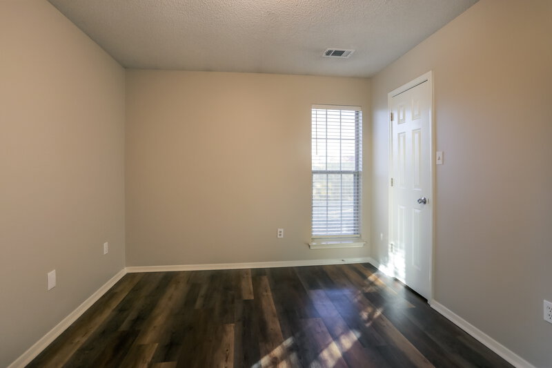 2,490/Mo, 6714 Curtis Cv Olive Branch, MS 38654 Bedroom View 3