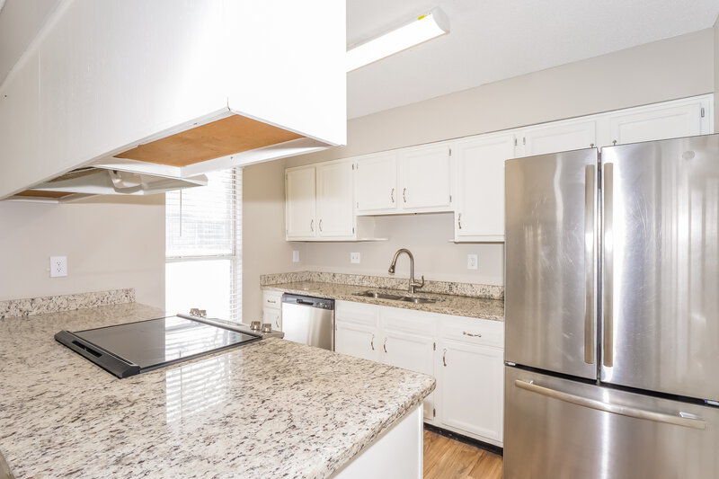 1,560/Mo, 6500 Cornwall Rd Horn Lake, MS 38637 Kitchen View